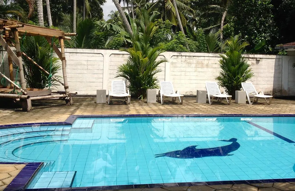 Hotel Fire Dragon Hideaway Negombo 3*,