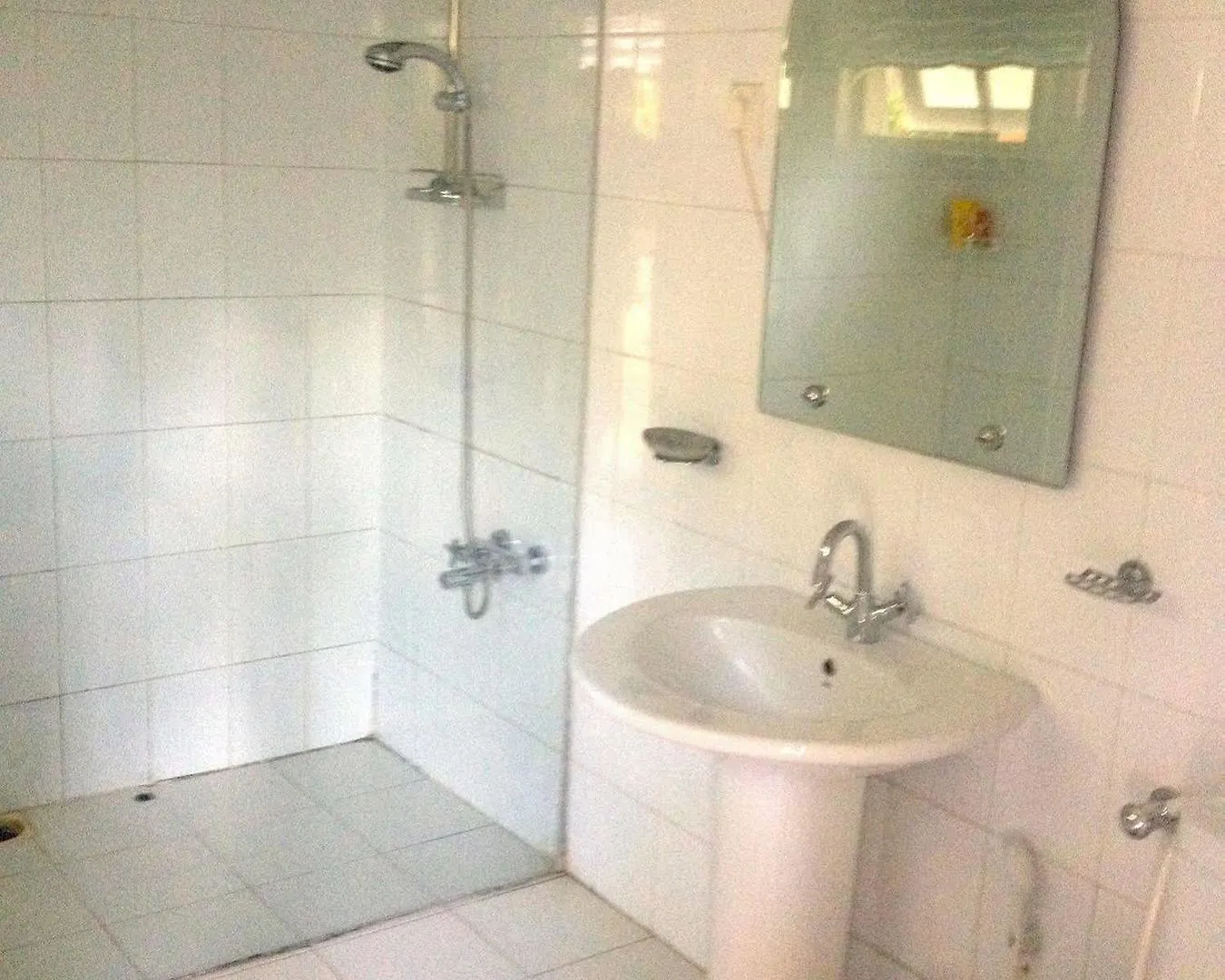 Hotel Fire Dragon Hideaway Negombo 3*,  Sri Lanka